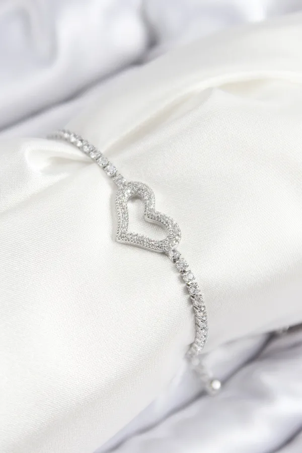 Pirinç Zirkon Taşlı Kalp Model Gümüş Renk Asansörlü Kadın Bileklik