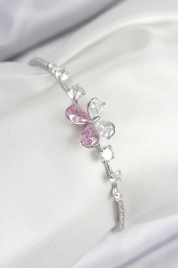 Pirinç Zirkon Taşlı Kelebek Model Gümüş Renk Kadın Bileklik