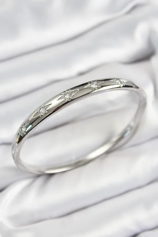 Pirinç Zirkon Taşlı Kutup Yıldızı Model Gümüş Renk Kadın Kelepçe