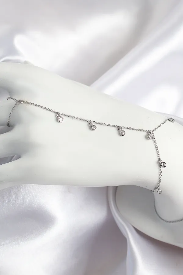 Pirinç Zirkon Taşlı Sallantılı Model Gümüş Renk Kadın Şahmeran