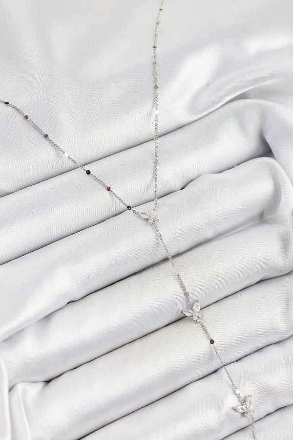 Pirinç Zirkon Taşlı Sıralı Kelebek Figürlü Y Model Gümüş Renk Kadın Kolye