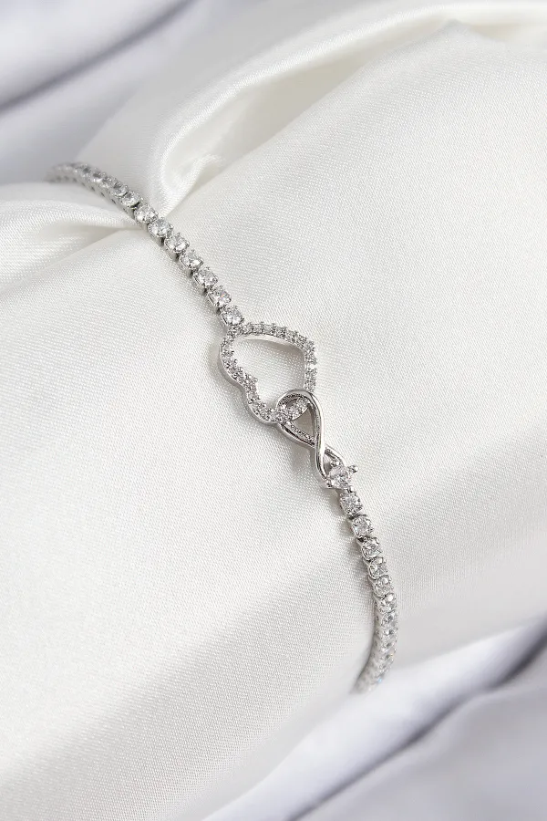 Pirinç Zirkon Taşlı Sonsuzluk Kalp Model Gümüş Renk Kadın Bileklik