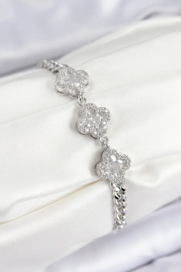 Pirinç Zirkon Taşlı Yonca Model Gümüş Renk Kadın Bileklik