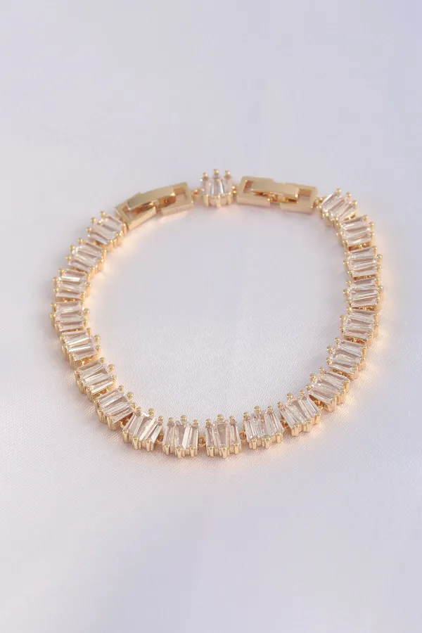 Vip Seri Pirinç Zirkon Taşlı Gold Renk Kare Su Yolu Model Bileklik