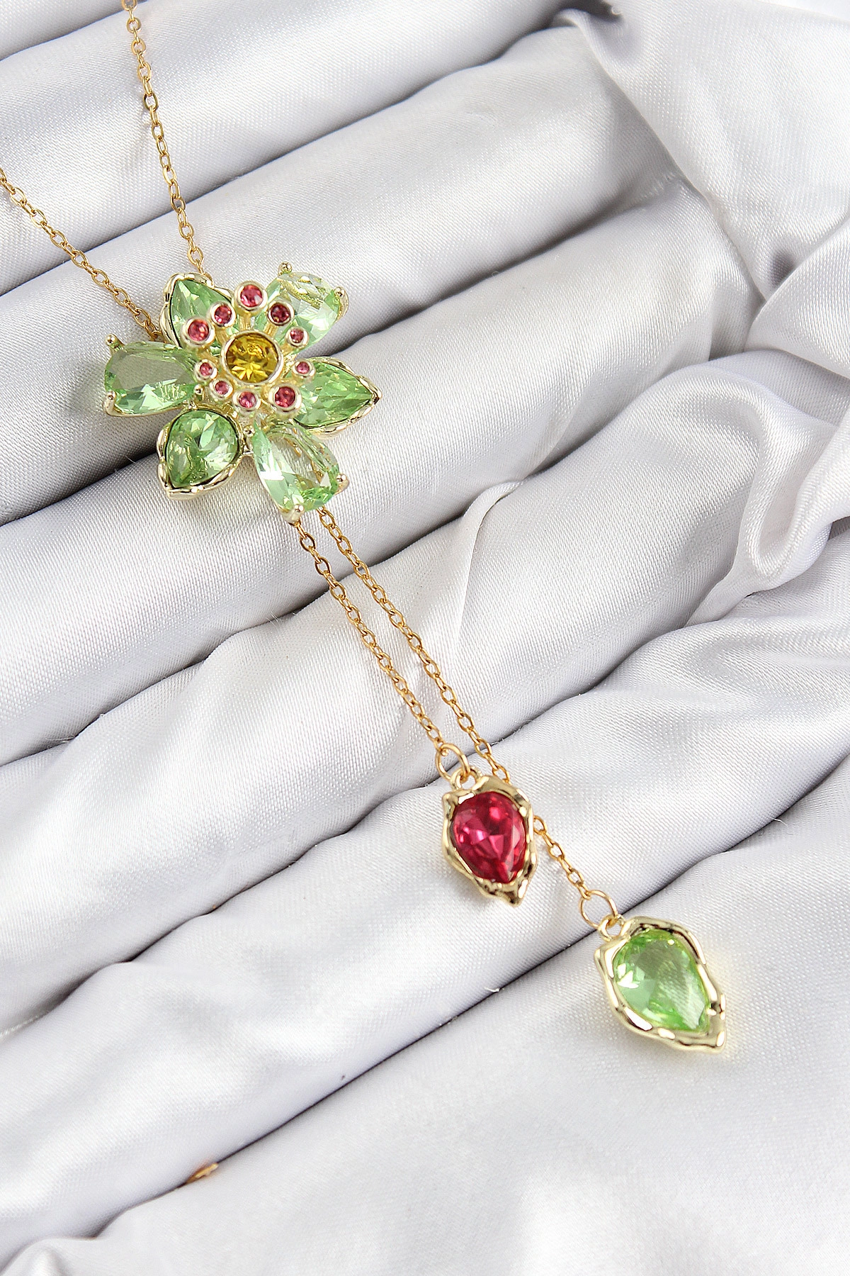 VIP Pirinç Zirkon Taşlı Çiçek Model Gold Renk Asansörlü Kadın Kolye-0