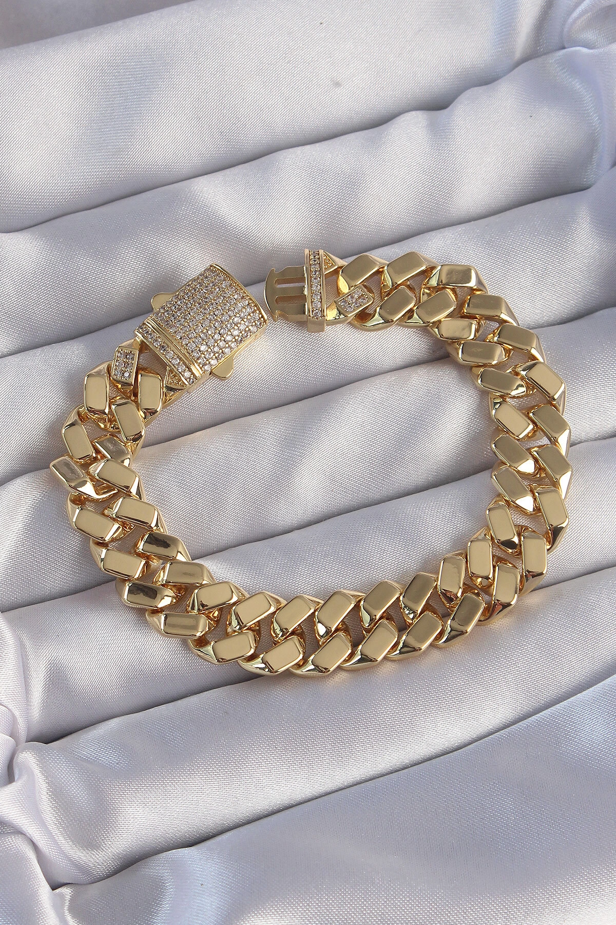 Vip Seri Gurmet Zirkon Taşlı Gold Renk Bileklik-0