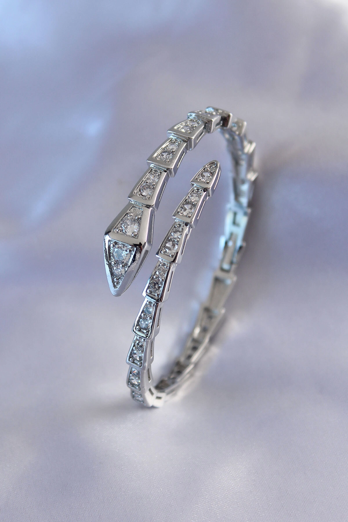 VIP Seri Yılan Model Gümüş Renk Kadın Kelepçe Bileklik-0