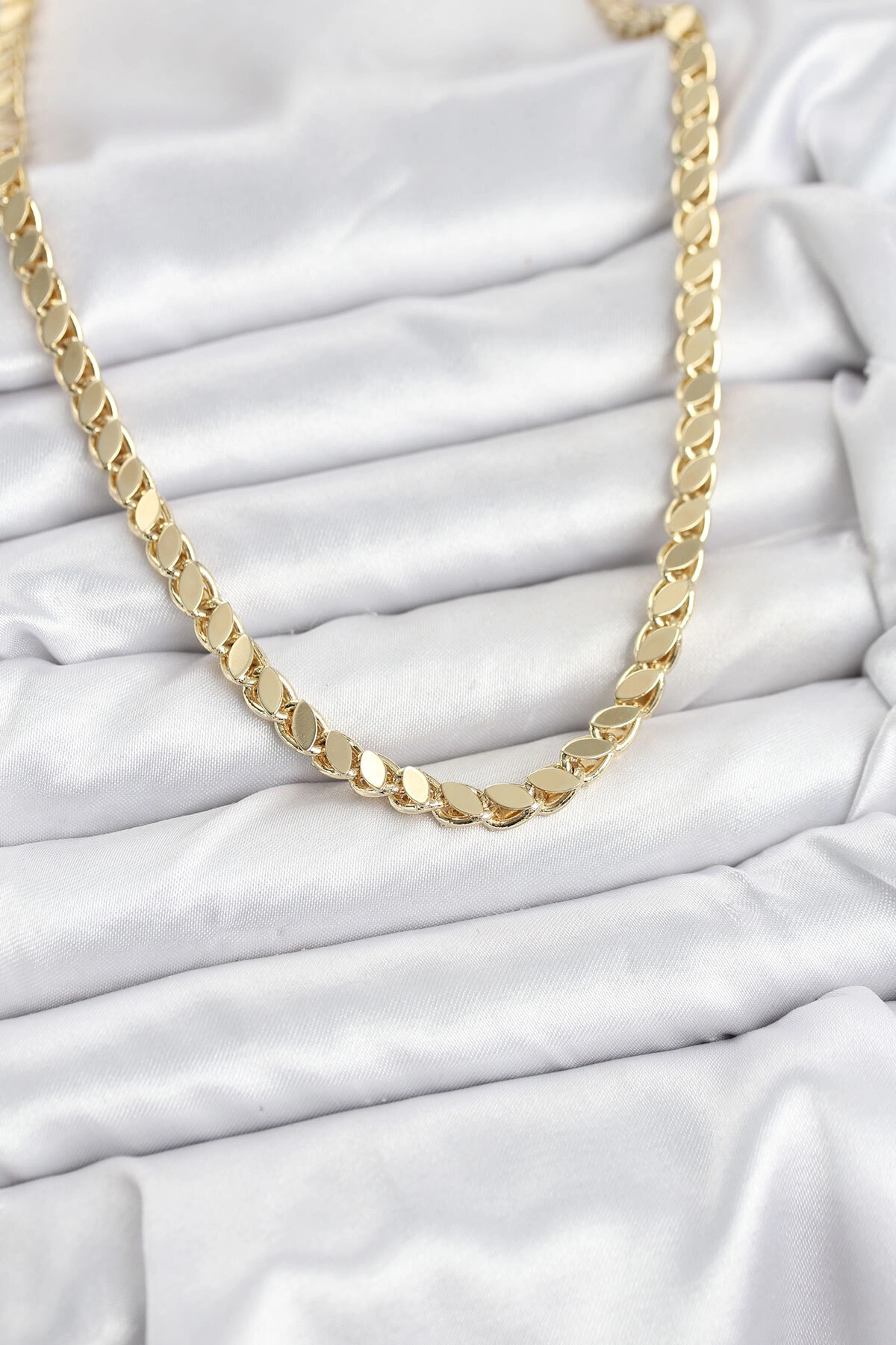 Xuping Gold Renk Arpa Kolye-0