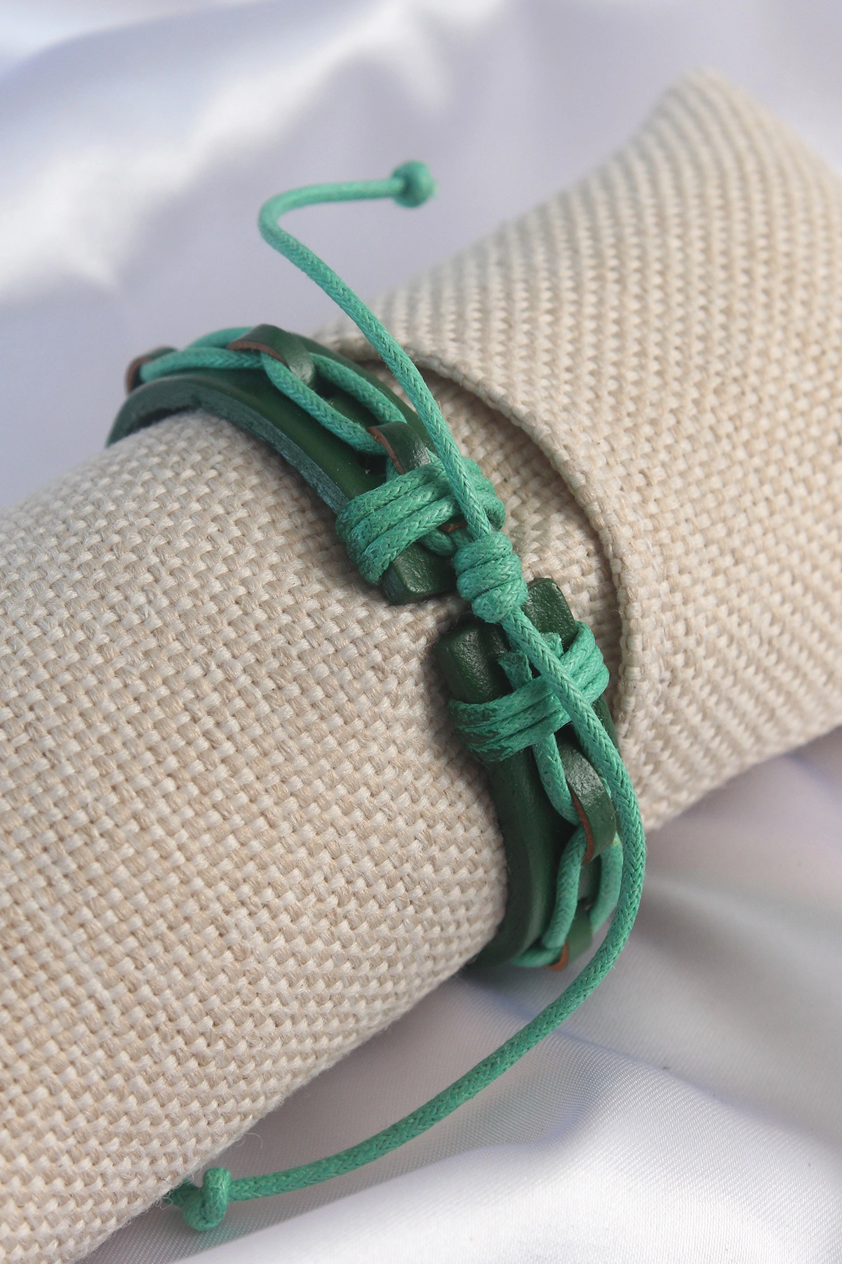 Yeşil Renk Deri İpli Erkek Bileklik-1