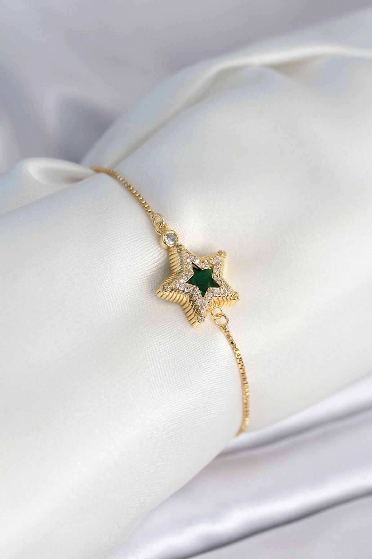 Yıldız Model Asansörlü Gold Renk Kadın Bileklik-0