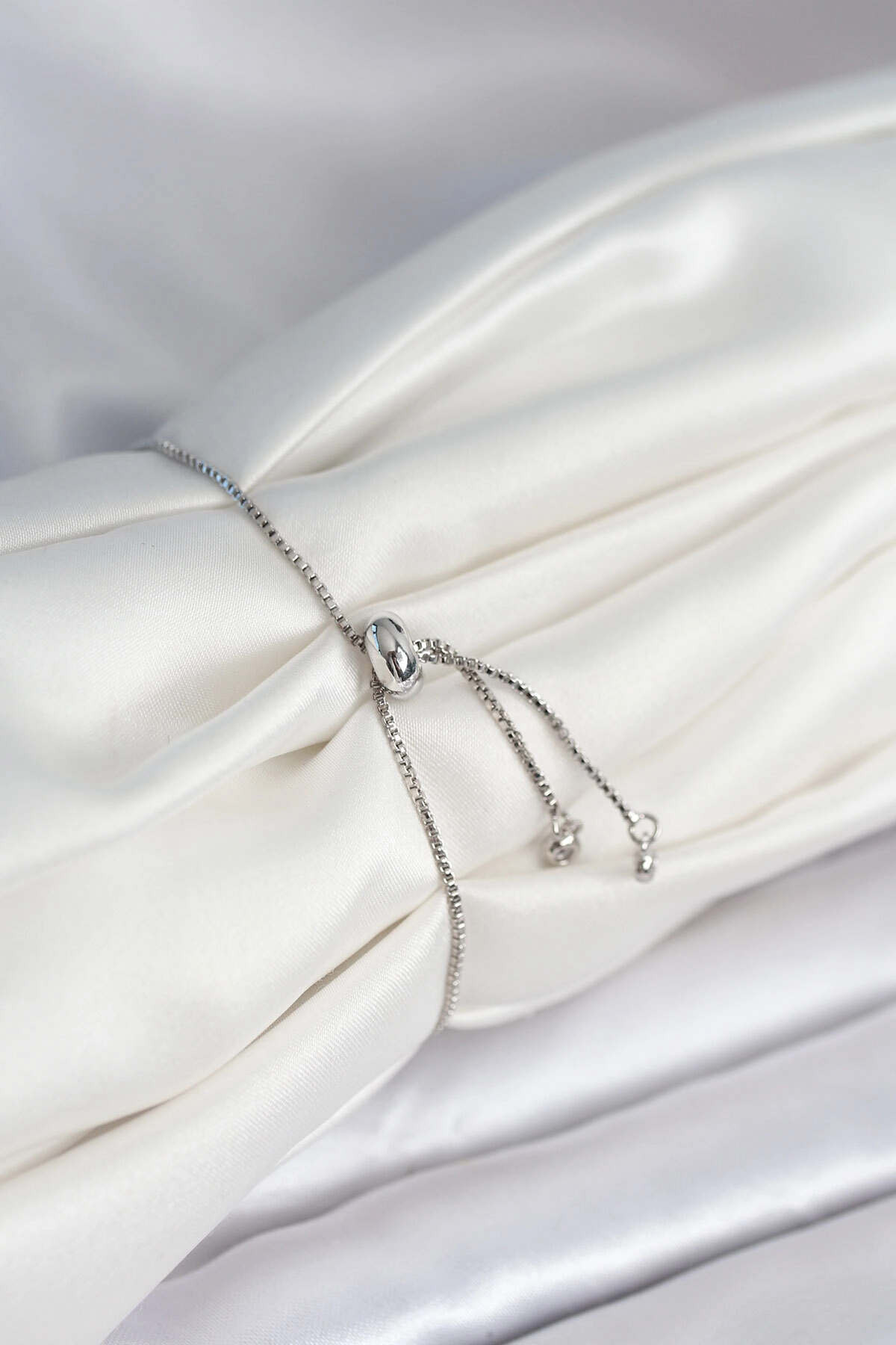 Yıldız Model Asansörlü Gümüş Renk Kadın Bileklik-1