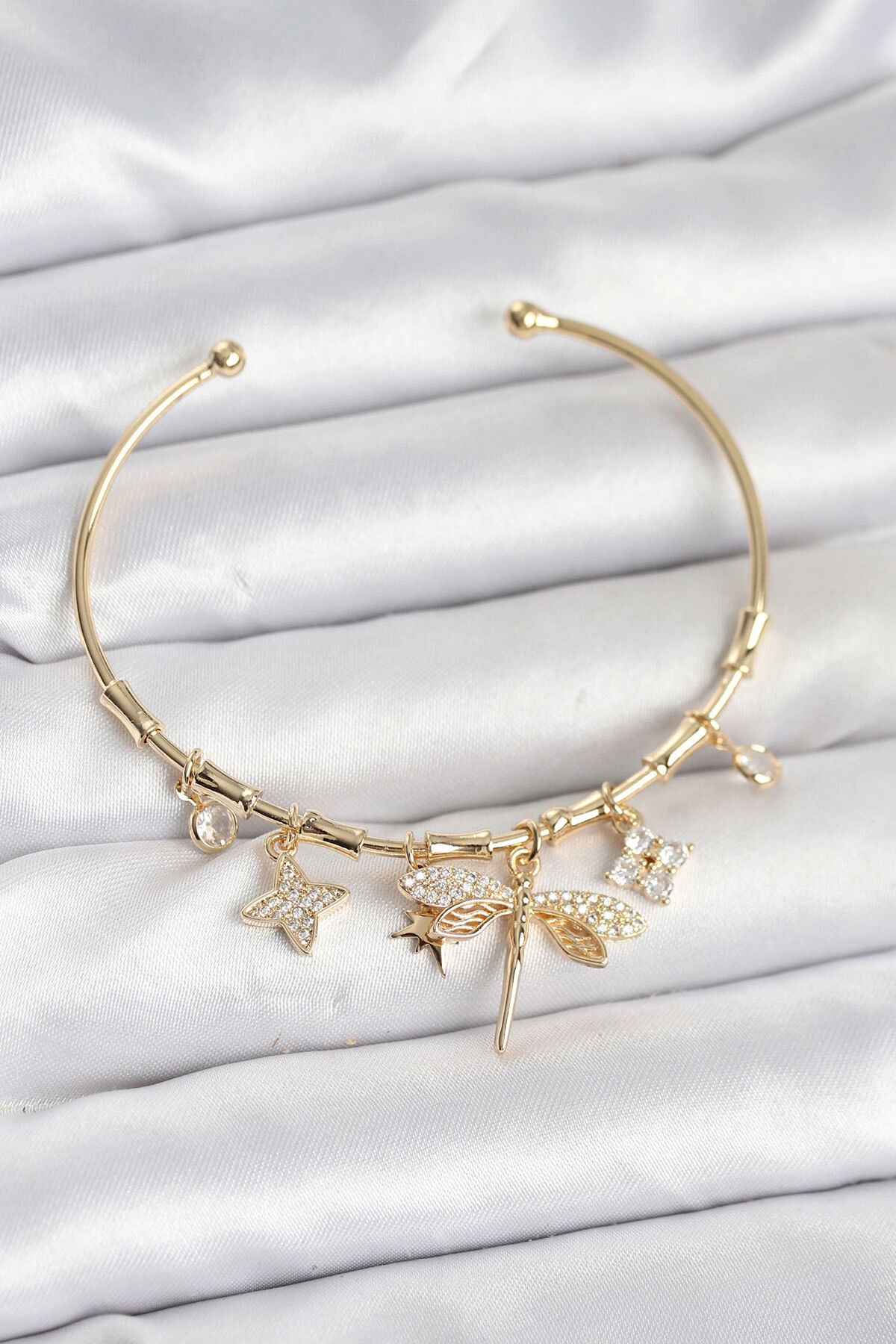 Yusufçuk Charmlı Gold Renk Pirinç Kadın Bileklik-0